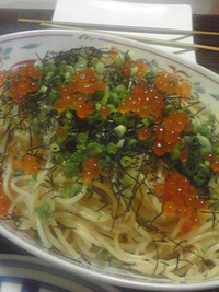 イクラパスタ