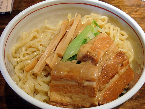 麺肴ひづき（鯖節つけ麺 潮角煮のせ）