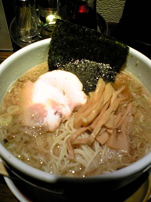 麺肴ひづき（醤油麺コクにごり）