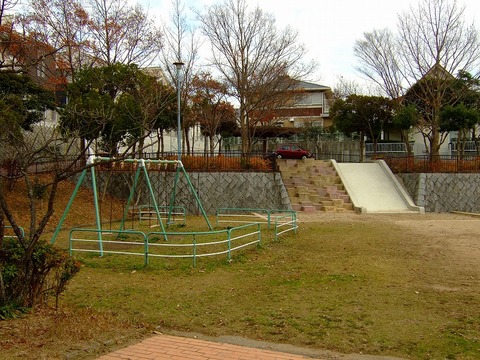 故郷は遠い街