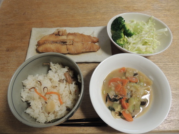 今日の夕ご飯 (12/8 MON)