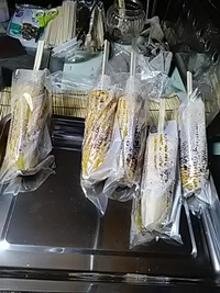 焼きとうもろこしの屋台／２１年８月２０日午後７時半頃