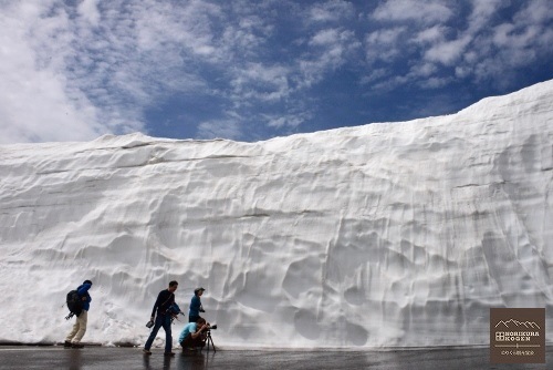 20180405雪の回廊空と雪を楽しむS
