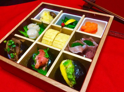 ぱっかーんおにぎり弁当