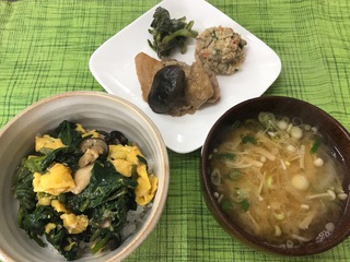 お抱え飯屋？