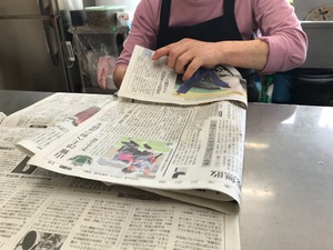 新聞紙の生ごみ袋