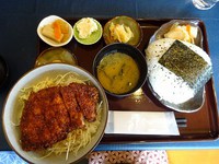 タイガー食堂さん。