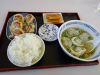 ウェイウェイ餃子さん。