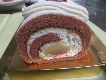 フランボワーズのロールケーキ
