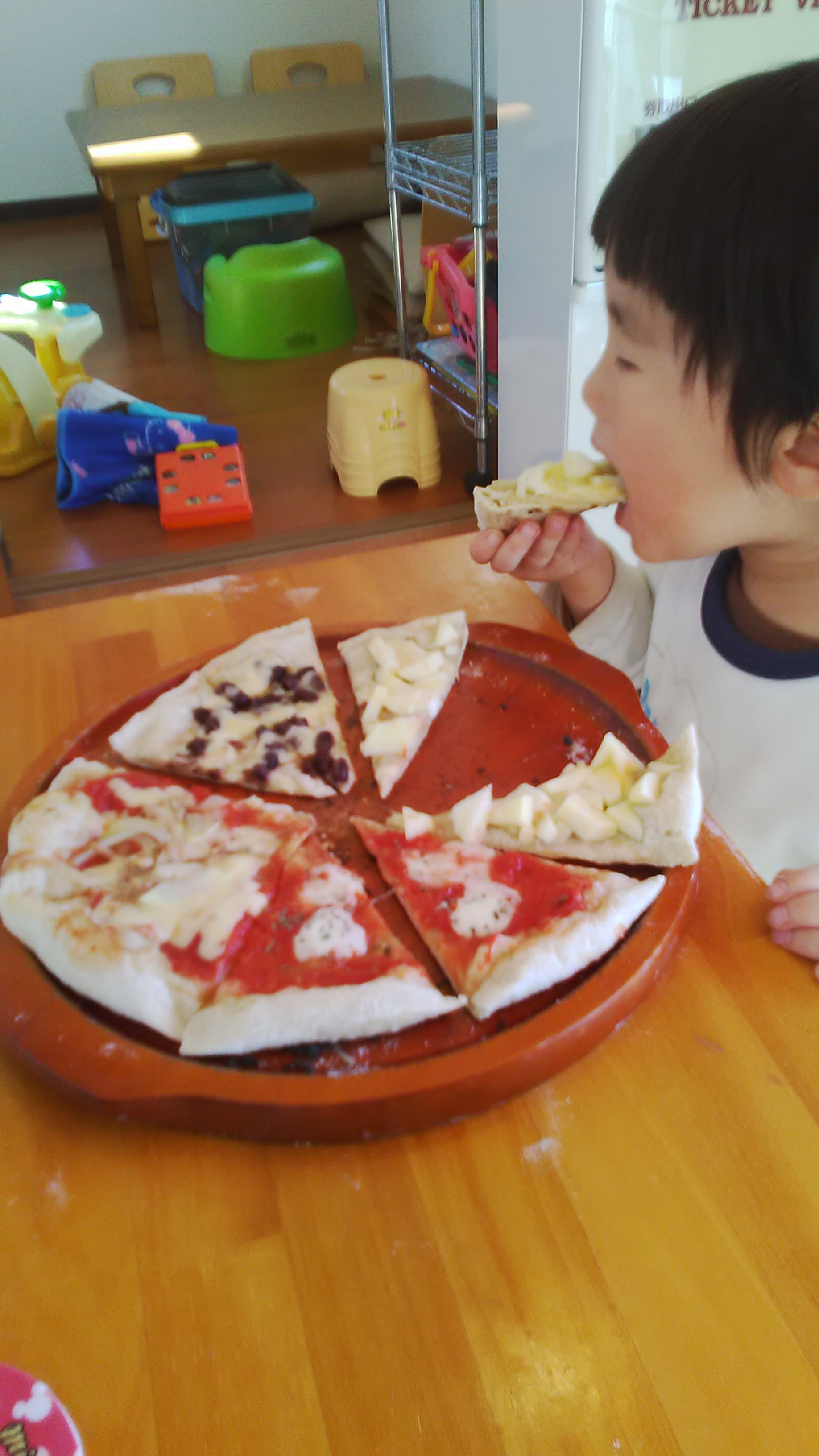 営業してます！焼きたてピザいかがでしょう♪
