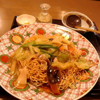 皿うどん９９３円／むぎの里長野稲里店