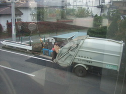 ゴミ収集車