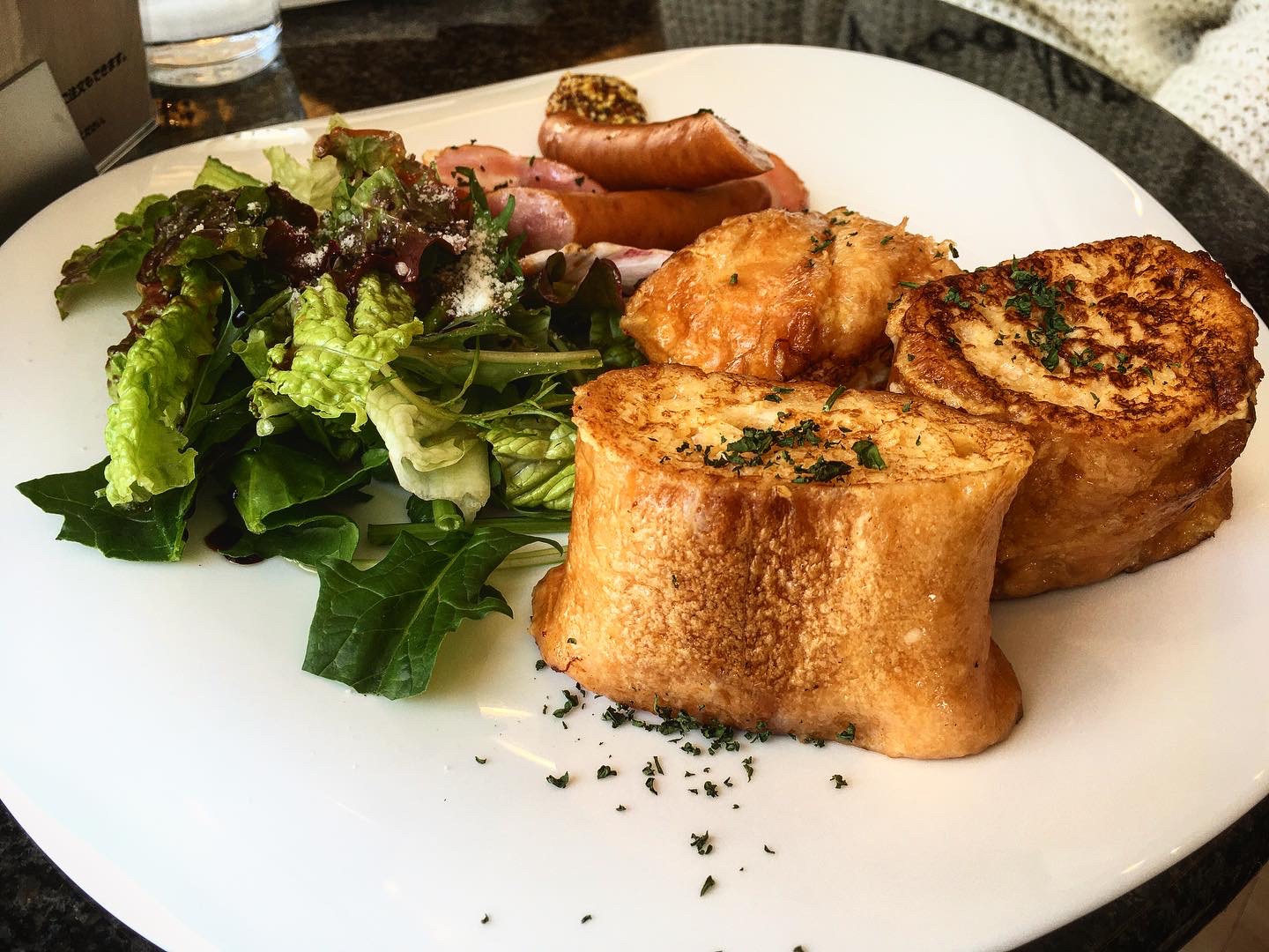 ジラソーレカフェ（井上百貨店）で『フレンチトースト  ベーコン＆ソーセージ❗️』✨エリちゃん感想 ✨
