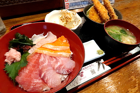 午後への心が贅沢になる海鮮丼ランチ。（塩尻市・うず潮）