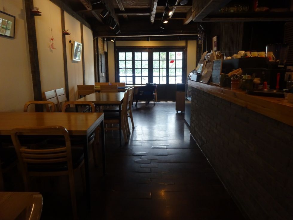 kim eider の仁川上陸作戦　中区松鶴洞　日本式家屋カフェ　cafeThe陶磁器　（카페 더 도자기）