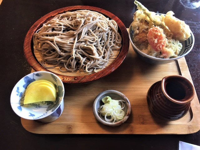 自家製粉手打ち田舎蕎麦専門店 蔵之内