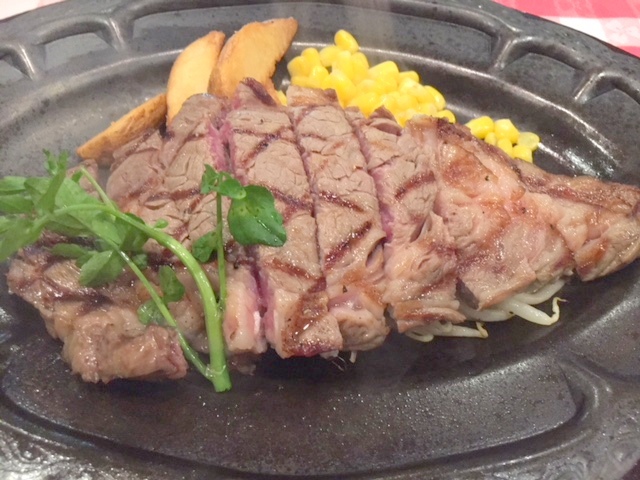 軽井沢 ザ カウボーイハウス やわらかい美味しいステーキはどうですか 長野市グルメブロガー 倉石ももこ長野市食べ歩きの旅
