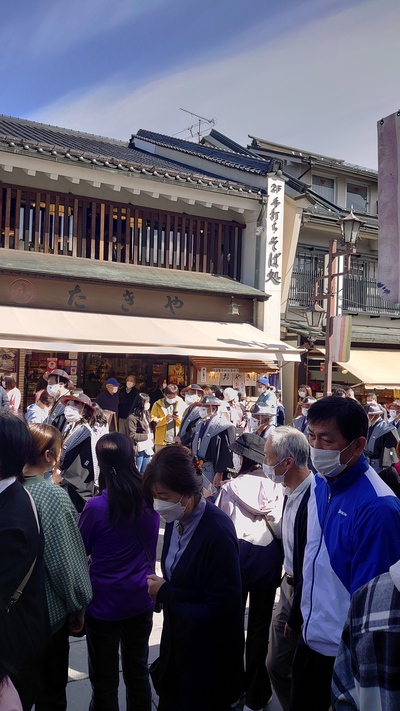 善光寺前立本尊御開帳回向柱受入式