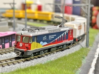 KATO　Ge4/4-II / レーティッシュ鉄道コンテナ貨物が入線しました