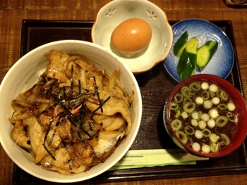 にんたれ豚丼＠茶むりえ