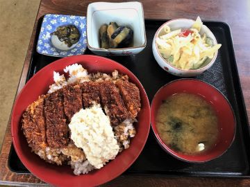 「タルタルカツ丼」、食べました！ ～ ホワイトタイム