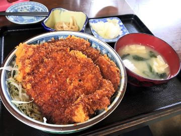 ソースカツ丼はカツ２枚！ ～ ホワイトタイム