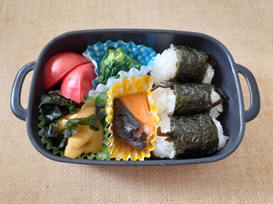 アルモンデ弁当