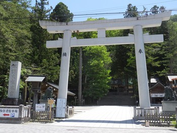 ６月１３日　諏訪大社上社本宮参拝