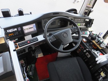 信南交通の新型エアロエース　１２４３号車