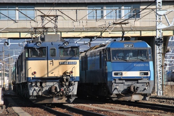 南松本駅にて貨物列車を撮る　１月６日