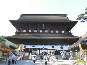 ５月２４日　長野市　善光寺参詣①