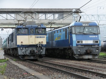 南松本駅にて貨物列車を撮る　６月１９日
