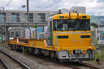 南松本工臨　キヤＥ１９５　岡谷停泊