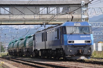 南松本駅にて貨物列車を撮る　８月３１日