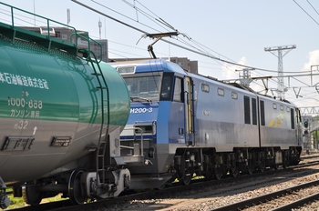 南松本駅にて貨物列車を撮る　６月８日