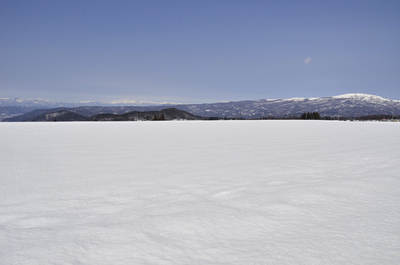 富士見町 原村 まだまだ雪に埋もれている箇所も