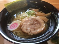 大鹿村で塩ラーメンを頂く。