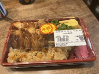長野駅No1の車内飲み用お弁当「やきとり丼」ながの東急地下８００円