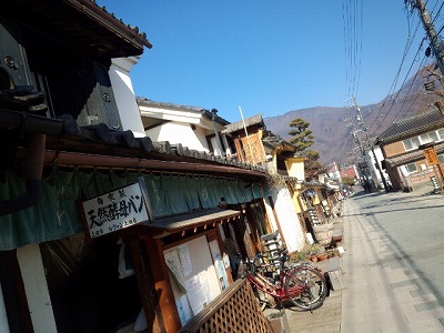 上田市柳町。