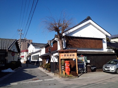 上田市柳町。