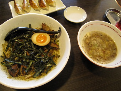 上田市　あごばんラーメン。