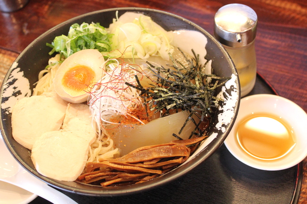 ゆい六助　夏助　ジュレー麺