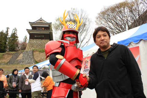ひと探訪 ご当地ヒーロー「ウェイダー」仕掛け人 羽地勝義さん
