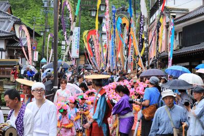 岳の幟～石湯前演舞から出発まで～