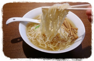 麺屋一醤〝金の麺”