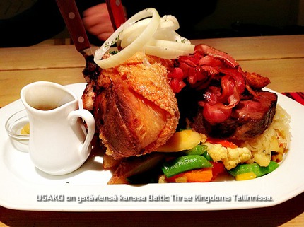 ⑪タリン