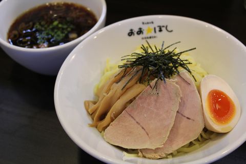 おおぼし上田本店の「たまり醤油つけめん」