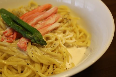 上田らぁめん はちの「カニクリーム冷やし麺」