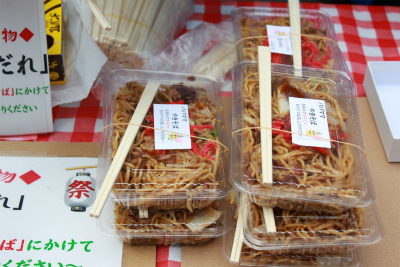 母袋創一市長が作る美味だれ焼きそば パパママフェスタに登場！