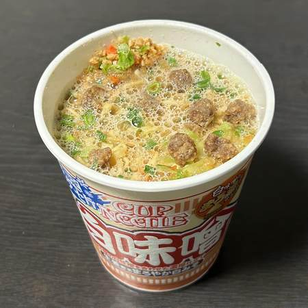 日清 カップヌードル 白味噌